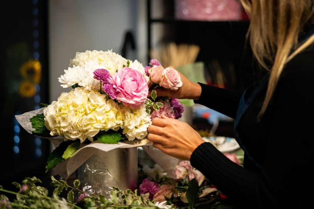 How to Keep Flowers Fresh in Singapore - Catto Floral | Flower Delivery in Singapore